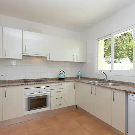 Sunny Coastal In Zingst Vila *